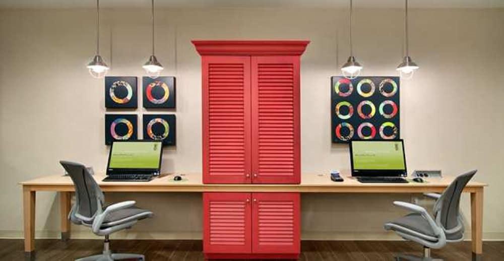 Home2 Suites By Hilton Albuquerque Downtown/University Экстерьер фото