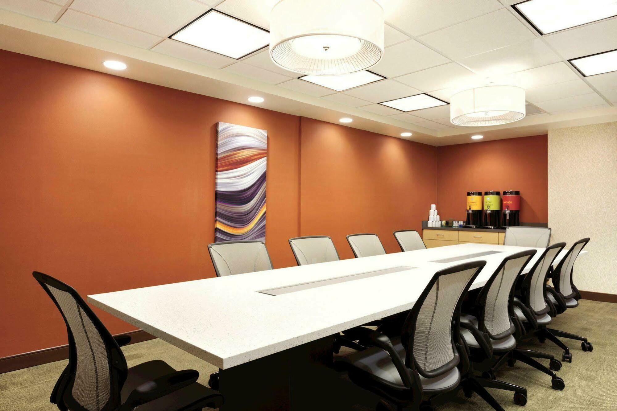 Home2 Suites By Hilton Albuquerque Downtown/University Экстерьер фото